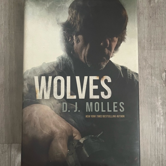 Wolves by D.J. Molles Hardcover Book - Picture 1 of 2